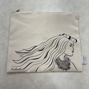 SoHo Cream Canvas Clutch Pouch Bag Zippered Top Hawaii